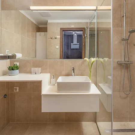 Carbona Apartment *